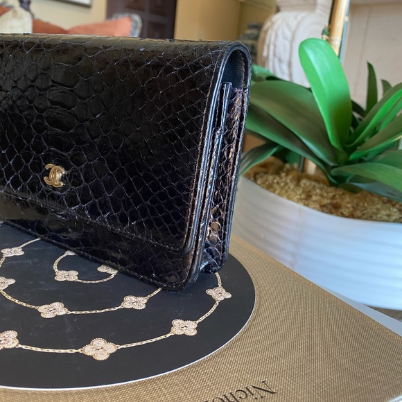 ✨ RARE Chanel WOC Black Python ⭐️ NWT - Picture 6 of 15
